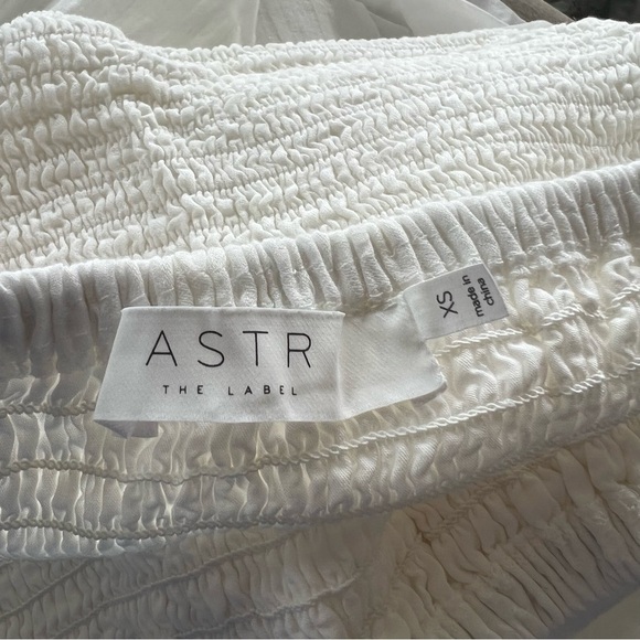 ASTR UTOPIA OFF SHOULDER MIDI Grecian DRESS - Picture 12 of 13